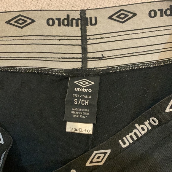 Umbro shorts - Picture 3 of 4